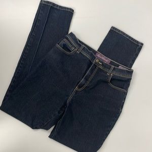 #10 Gloria Vanderbilt Amanda jeans size 8 long